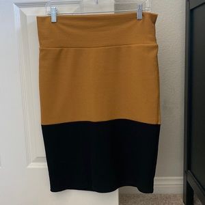 LuLaRoe Cassie skirt, gold and black, size medium